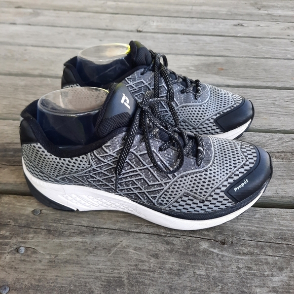 Propet One Walking Active  Black/Silver Therapeutic Comfort Shoes WAA103M Size 9 - Picture 3 of 15